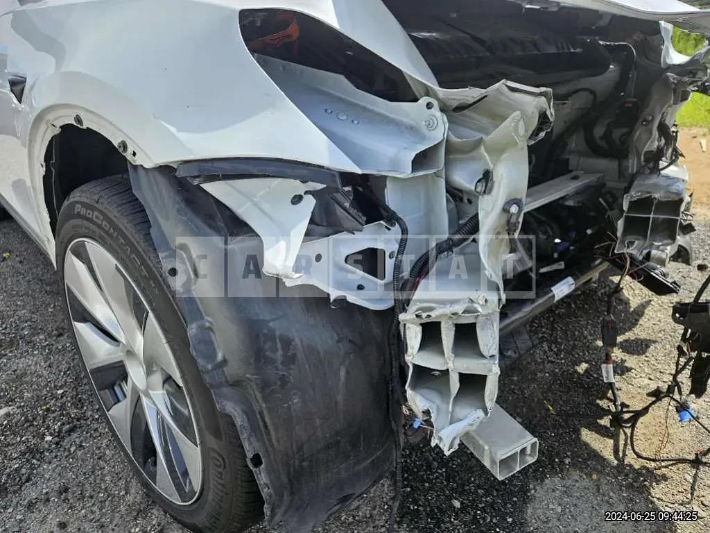 Photo 2 of 38: 2022 Tesla Model Y LongRange — Korean insurance auction