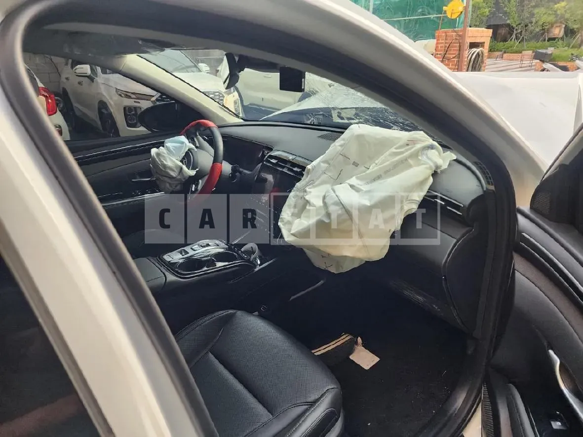 Photo 2 of 13: 2022 Hyundai Tucson 4WD — Korean insurance auction