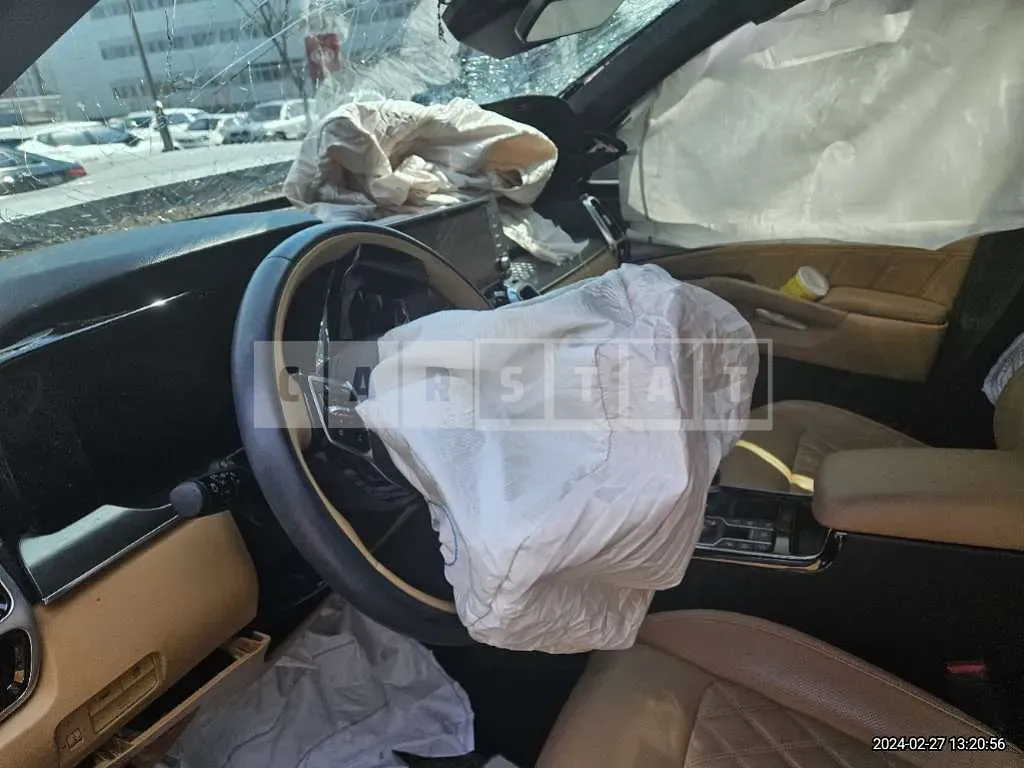 Photo 2 of 35: 2022 Kia Sorento, VIN KNARF81BHNA116795 — Korean insurance auction