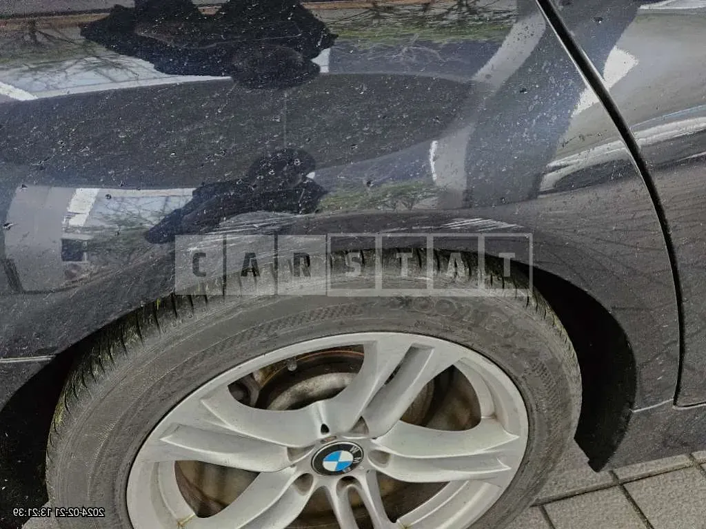 Photo 2 of 9: 2016 BMW 520d, VIN WBA5E5102GG203960 — Korean insurance auction