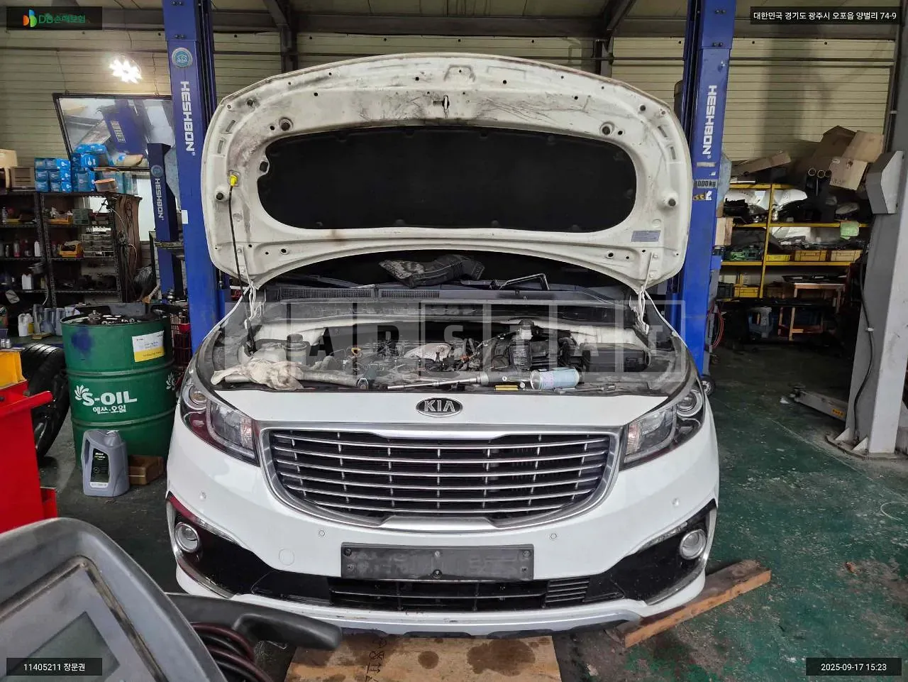 Photo 2 of 22: 2017 Kia Carnival (Diesel, 9 Seater), VIN KNAME81ABHS333766 — Korean insurance auction
