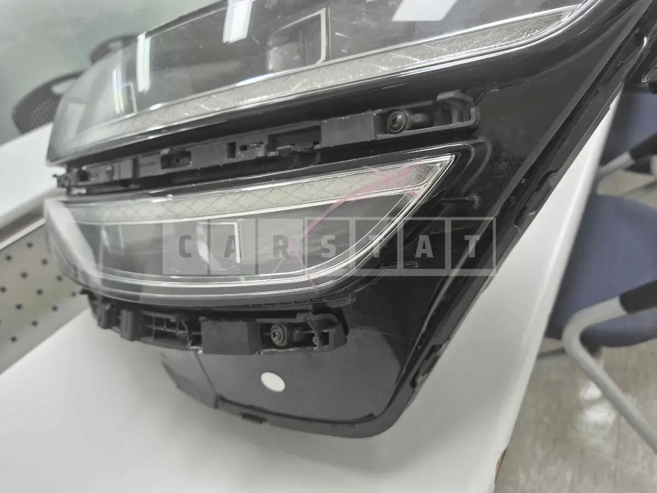 Photo 2 of 7: 2023 Genesis Light G80 Headlamp, VIN KMTGC41DDRU212506 — Korean insurance auction