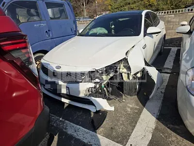 Photo 1 of 17: 2015 Kia K5 LPG — Korean insurance auction