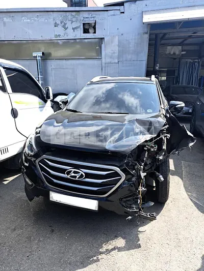 Photo 1 of 20: 2015 Hyundai Tucson, VIN KMHJU81VDFU063807 — Korean insurance auction