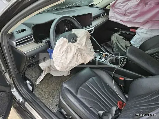 Photo 2 of 21: 2021 Kia K5 — Korean insurance auction