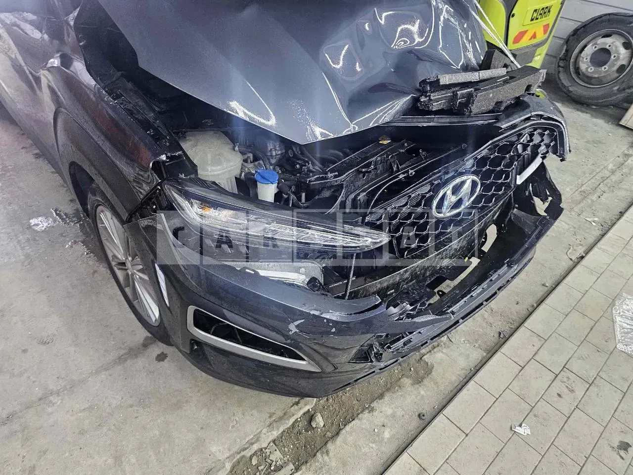 Photo 2 of 37: 2018 Hyundai Kona, VIN KMHK4815GJU052508 — Korean insurance auction