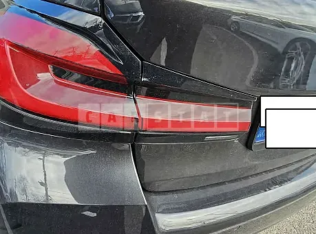 Photo 2 of 18: 2021 BMW 530i, VIN WBA71BH00MCG03563 — Korean insurance auction