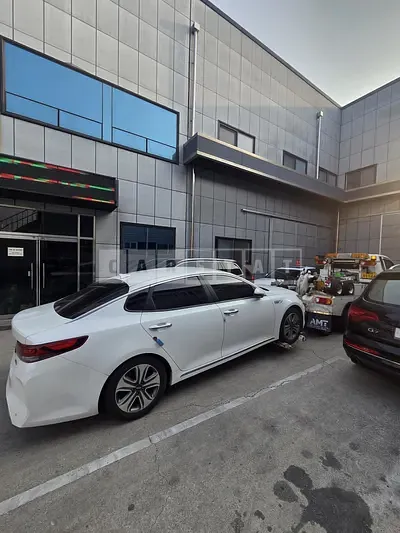 Photo 1 of 3: 2016 Kia K5 2.0 Hybrid, VIN KNAGU41CBGA002631 — Korean insurance auction