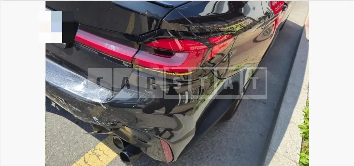 Photo 2 of 3: 2017 BMW 520d xDrive — Korean insurance auction