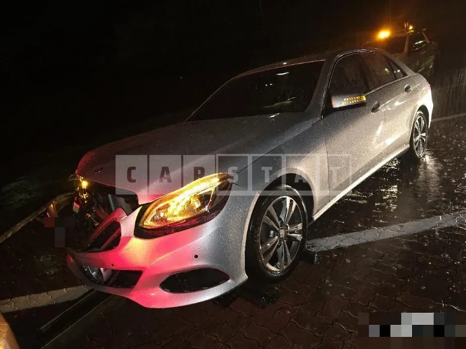 Photo 2 of 10: 2014 Mercedes-Benz E220 CDI — Korean insurance auction