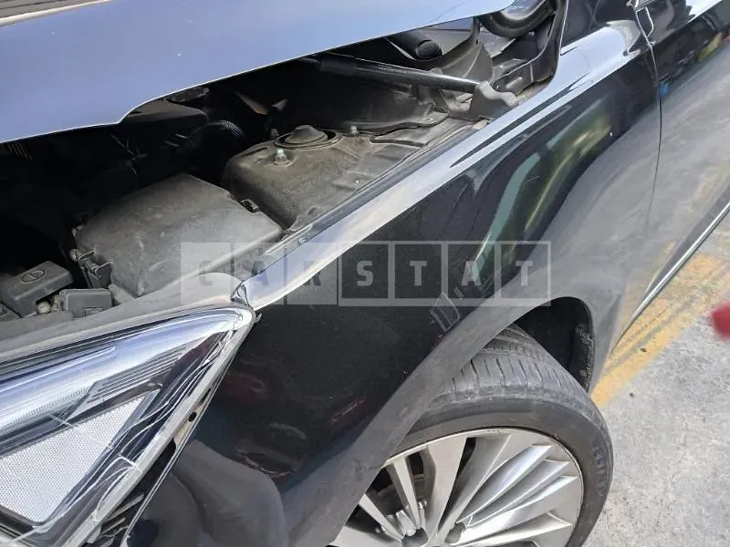 Photo 2 of 17: 2017 Kia K7 — Korean insurance auction