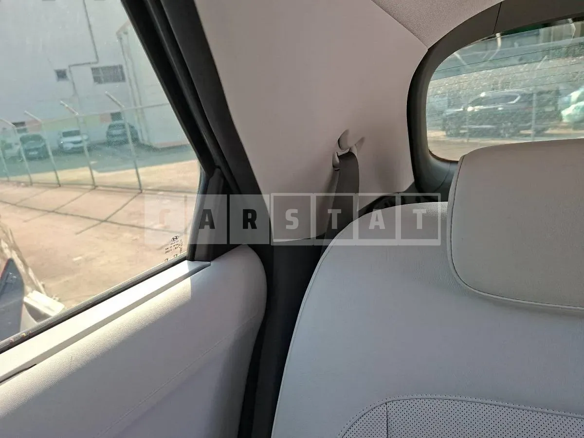Photo 2 of 12: 2021 Hyundai IONIQ 5 Long Range Electric Car — Korean insurance auction