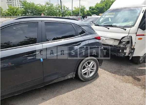 Photo 2 of 26: 2019 Hyundai Kona — Korean insurance auction