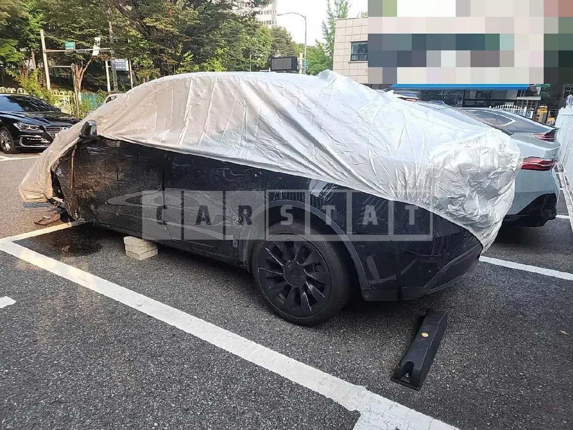 Photo 2 of 34: 2022 Tesla Model Y Long Range — Korean insurance auction