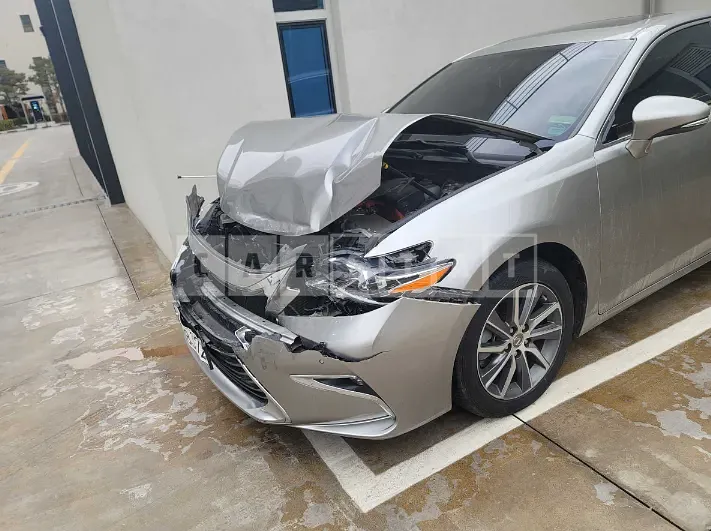 Photo 2 of 18: 2018 Lexus ES300h, VIN JTHBW1GG4J2178286 — Korean insurance auction