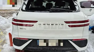 Photo 1 of 62: 2021 Genesis GV70 Diesel, VIN KMTMB81ABMU014064 — Korean insurance auction