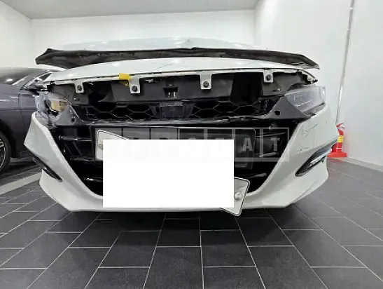 Photo 2 of 13: 2019 Honda Accord Hybrid — Korean insurance auction