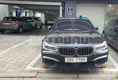 Photo 1 of 16: 2017 BMW M760Li xDrive, VIN WBA7H6104HG987288 — Korean insurance auction