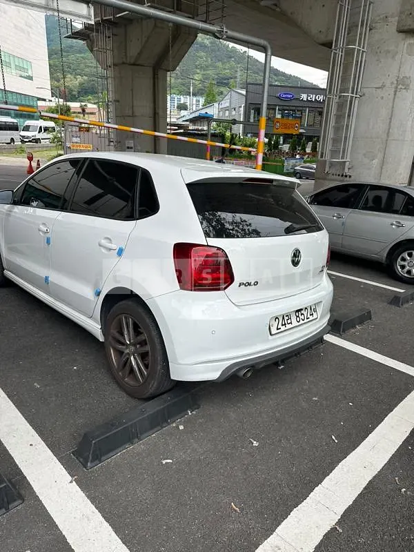 Photo 3 of 3: 2015 Volkswagen Polo 1.4 TDI, VIN WVWZZZ6RZFY301642 — Korean insurance auction