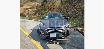 Photo 1 of 6: 2016 Hyundai Santa Fe DM Diesel 2.0 4WD — Korean insurance auction