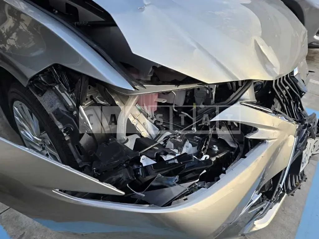 Photo 2 of 12: 2021 Lexus ES300h — Korean insurance auction