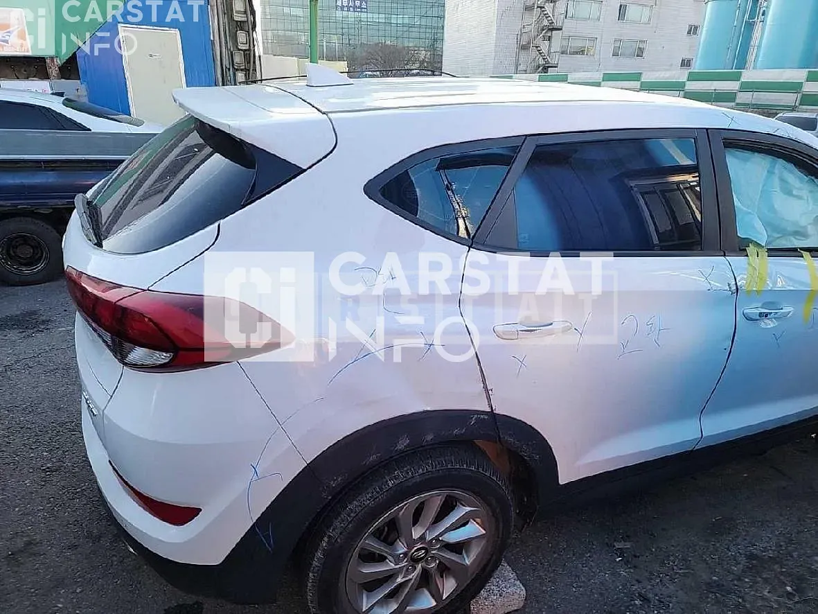 Photo 2 of 21: 2016 Hyundai Tucson TL 1.7 — Korean insurance auction