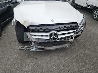 Photo 1 of 10: 2015 Mercedes-Benz C 200 — Korean insurance auction