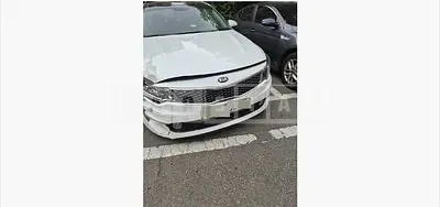 Photo 1 of 33: 2017 Kia K5 — Korean insurance auction