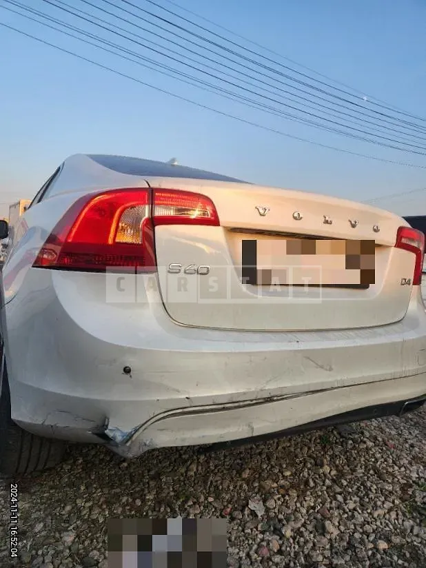 Photo 2 of 15: 2015 Volvo S60D4, VIN YV1FS73BDF2358205 — Korean insurance auction