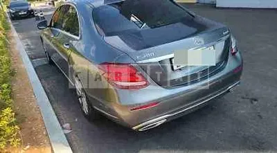 Photo 1 of 27: 2019 Mercedes-Benz E300 — Korean insurance auction