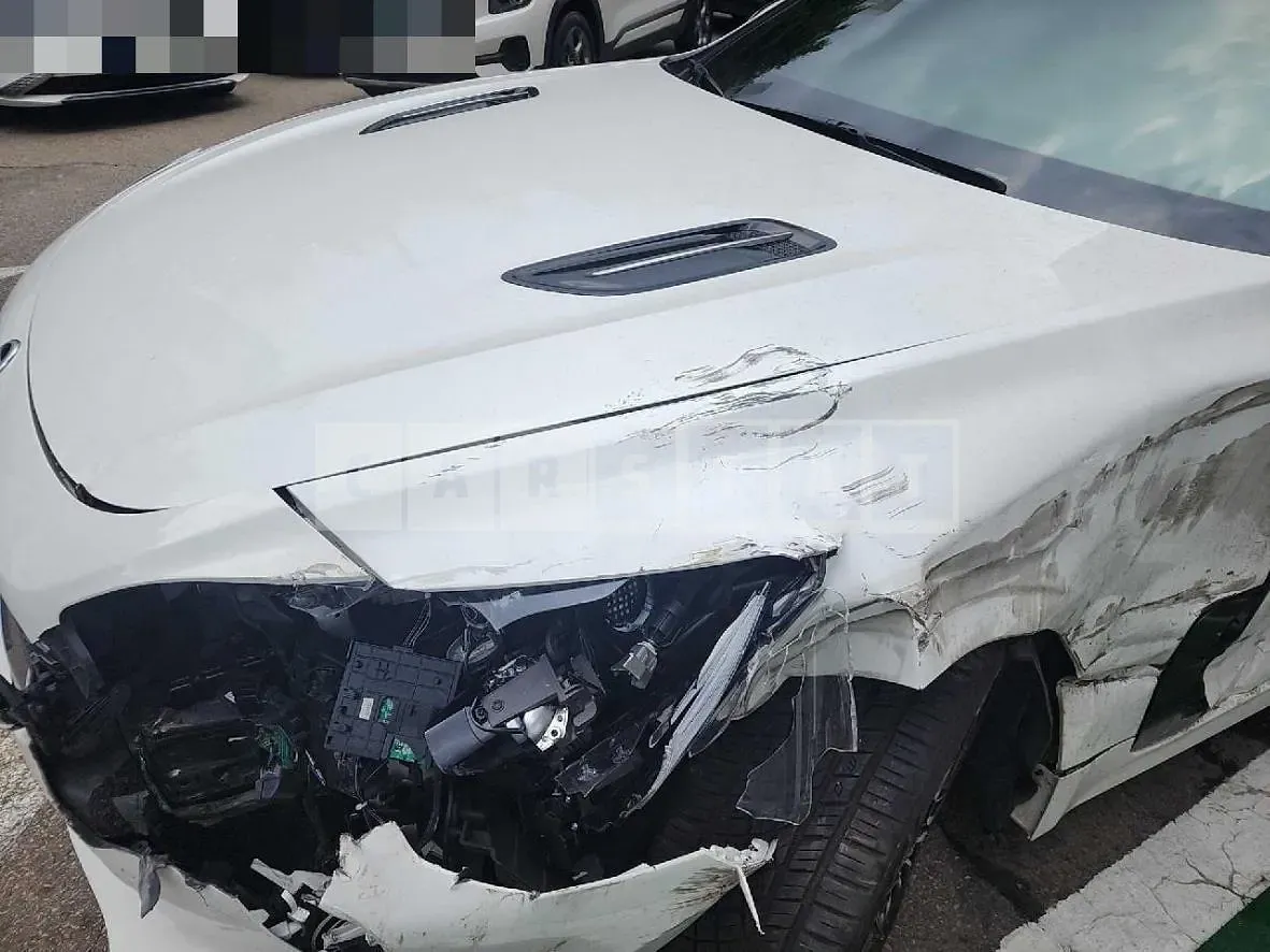 Photo 2 of 12: 2021 Kia Stinger, VIN KNAE351DBMS098312 — Korean insurance auction