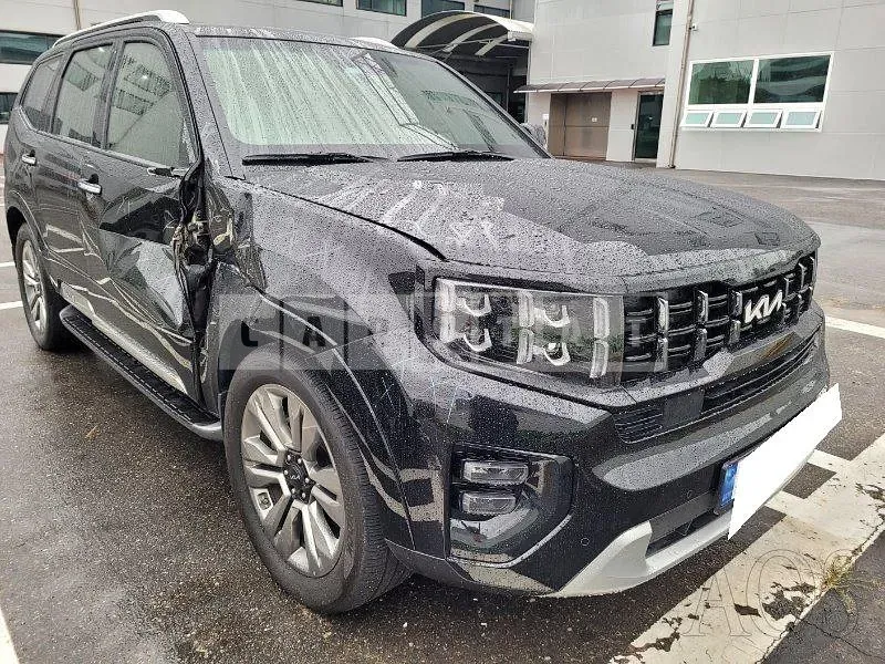 Photo 2 of 17: 2022 Kia Mojave, VIN KNAKM814DNA239849 — Korean insurance auction
