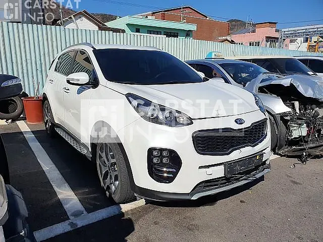 Photo 2 of 26: 2018 Kia Sportage, VIN KNAPM813BJK496205 — Korean insurance auction