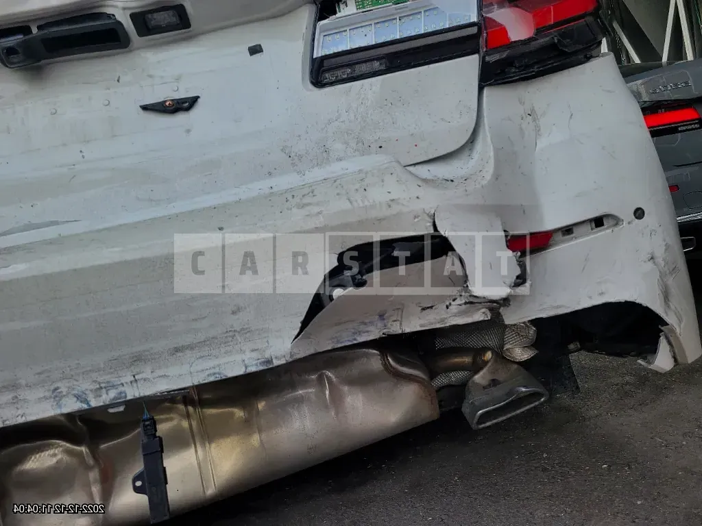 Photo 2 of 9: 2021 BMW 520i, VIN WBA11BH06MCG64227 — Korean insurance auction