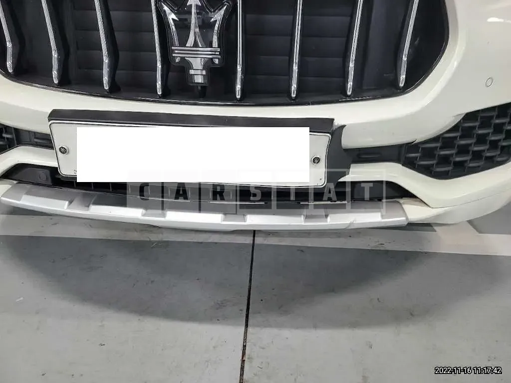 Photo 2 of 32: 2017 Maserati Levante, VIN ZN661XUL6HX216098 — Korean insurance auction