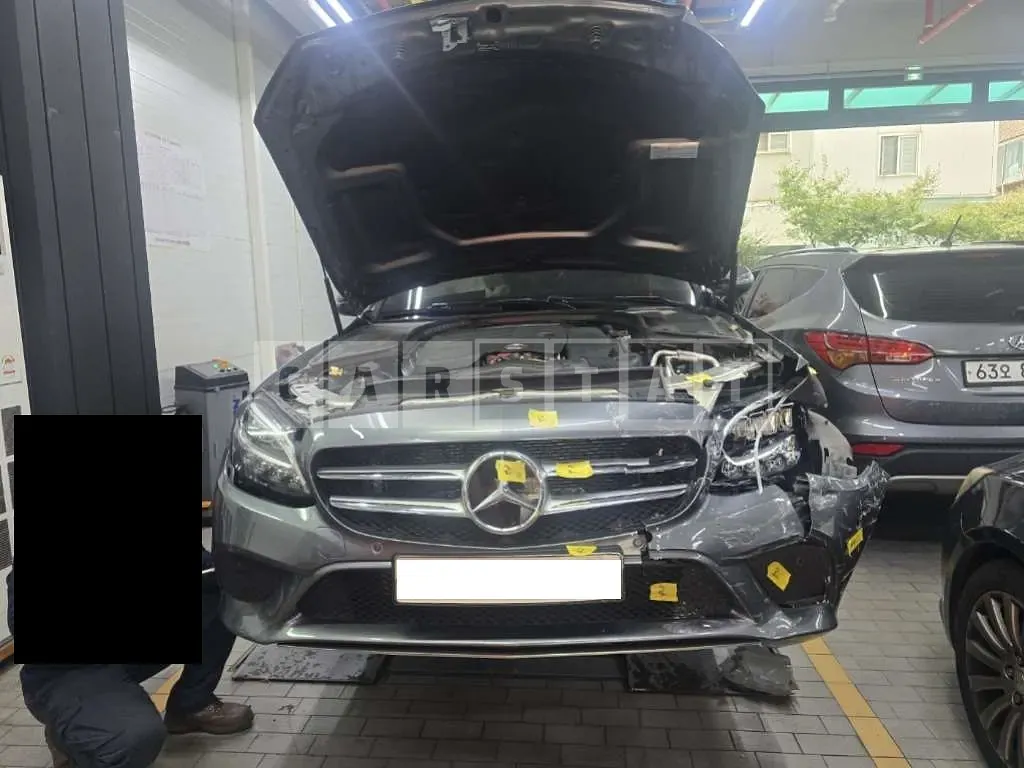 Photo 2 of 28: 2020 Mercedes-Benz C 200 — Korean insurance auction