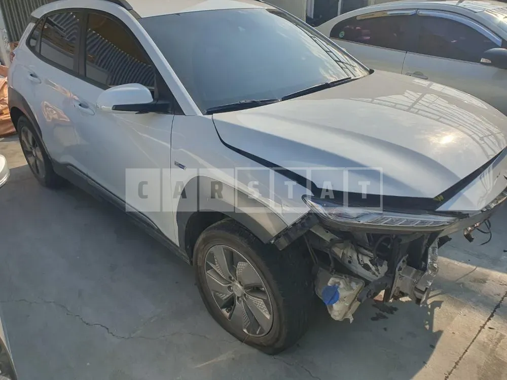 Photo 2 of 11: 2019 Hyundai Kona Electric, VIN KMHK381GFKU026006 — Korean insurance auction