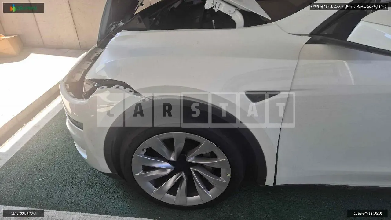 Photo 2 of 37: 2025 Tesla Model Y Long Range, VIN LRWYGCEK2SC226145 — Korean insurance auction