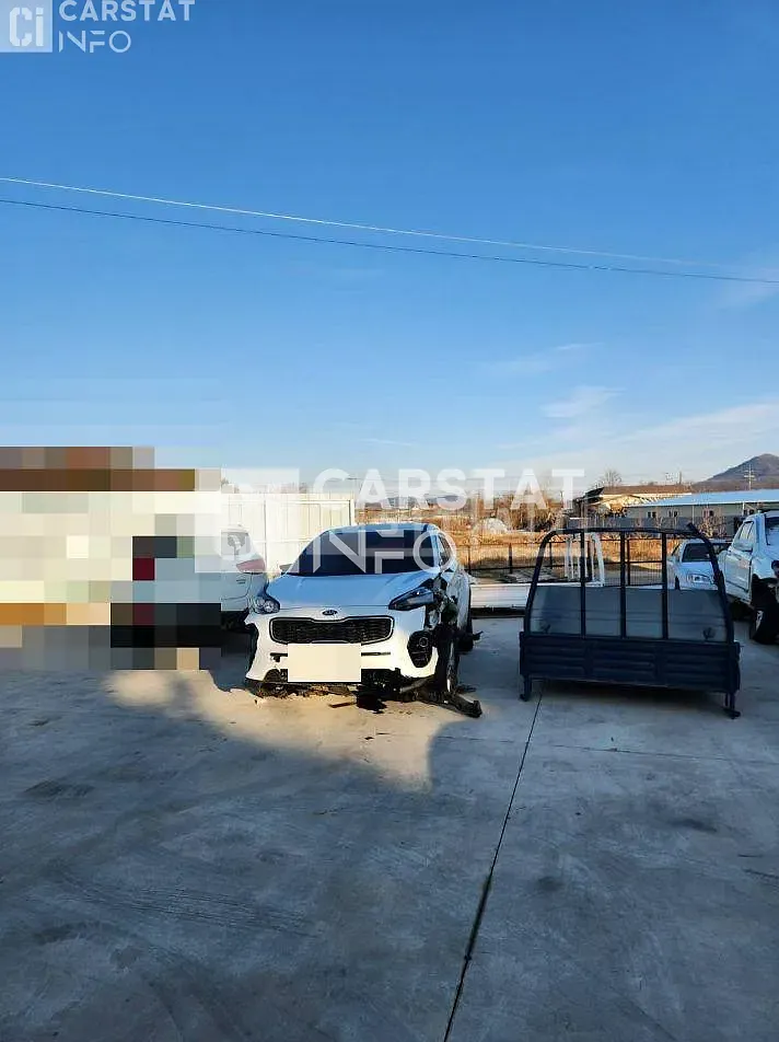 Photo 2 of 13: 2017 Kia Sportage 2.0 — Korean insurance auction