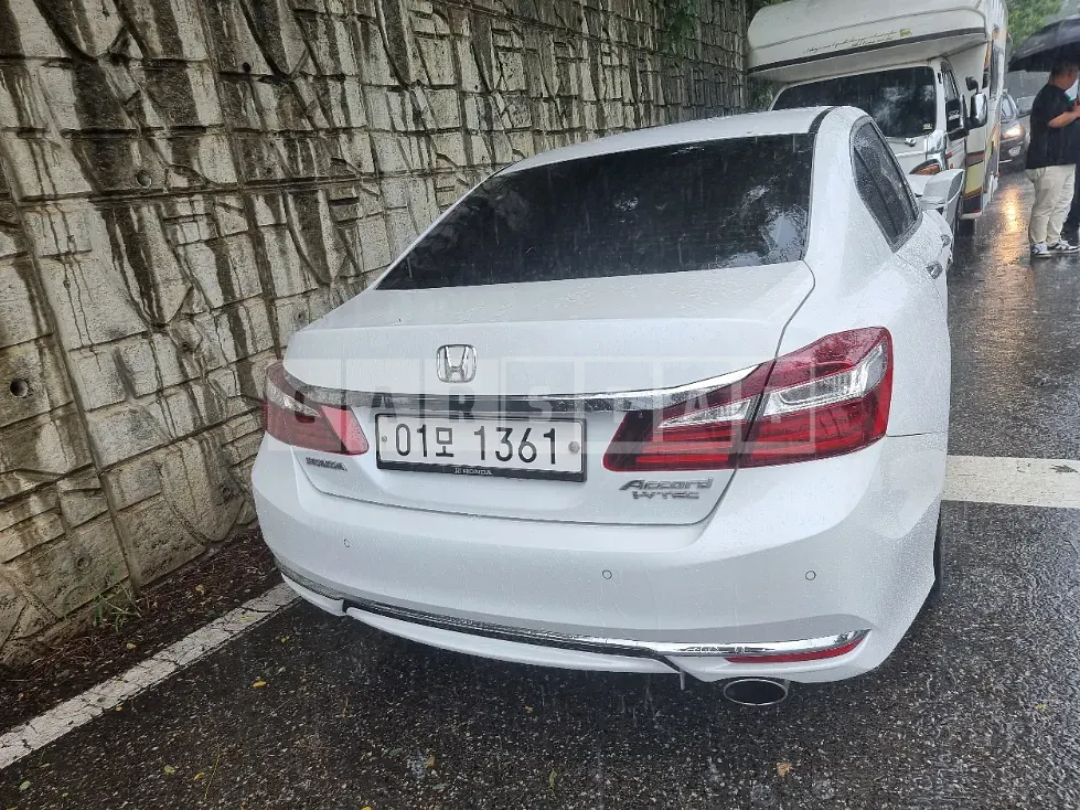 Photo 3 of 3: 2017 Honda Accord 2.4 — Korean insurance auction