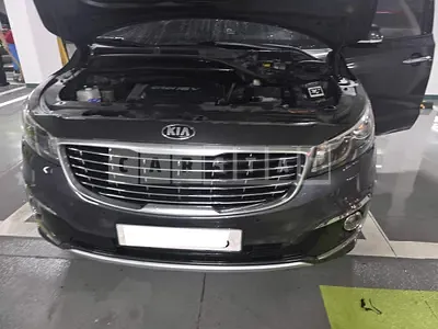Photo 1 of 8: 2016 Kia Carnival, VIN KNAME81ABHS294620 — Korean insurance auction