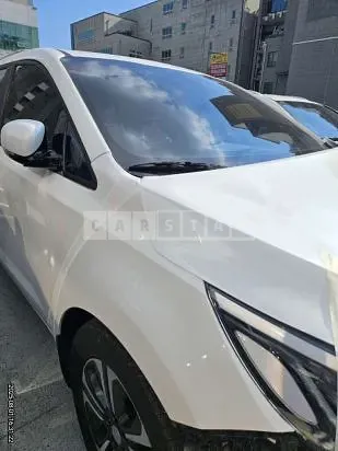 Photo 2 of 30: 2019 Kia Carnival — Korean insurance auction