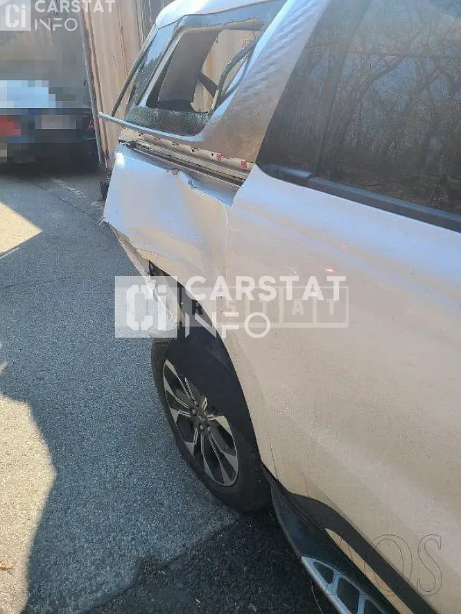 Photo 2 of 17: 2022 Kia Carnival, VIN KNANC81BBNS166958 — Korean insurance auction