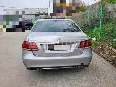 Photo 1 of 22: 2015 Mercedes-Benz E220 BlueTec, VIN WDDHF0AB6GB215212 — Korean insurance auction