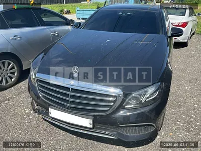 Photo 1 of 48: 2016 Mercedes-Benz E300 4Matic, VIN WDDZF4KB2HA111950 — Korean insurance auction