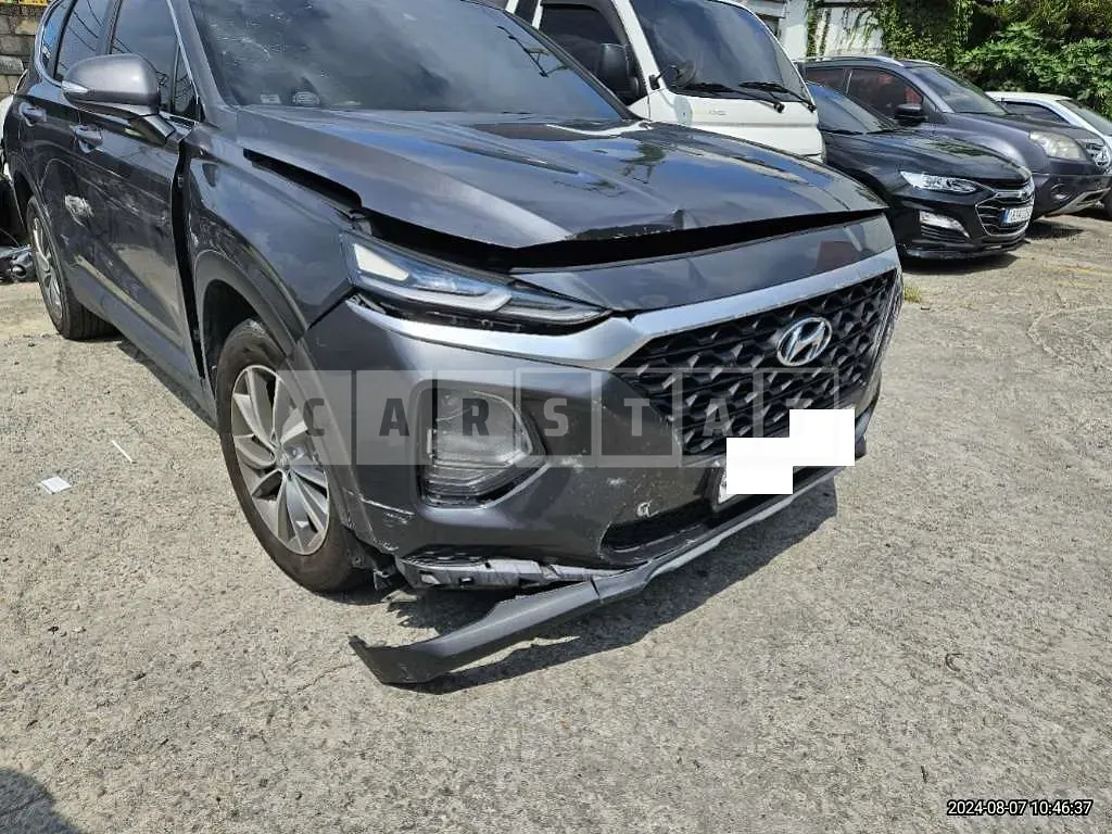 Photo 2 of 14: 2019 Hyundai Santa Fe — Korean insurance auction