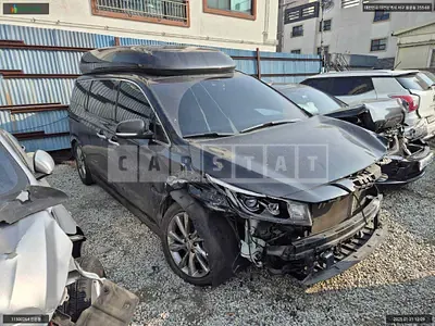 Photo 1 of 14: 2019 Kia Carnival High Limousine, VIN KNAME81ABKS583332 — Korean insurance auction