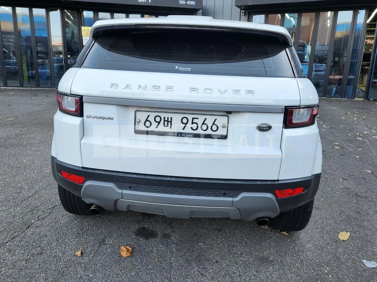Photo 2 of 6: 2017 Land Rover Range Rover Evoque 2.0 TD4 Se — Korean insurance auction