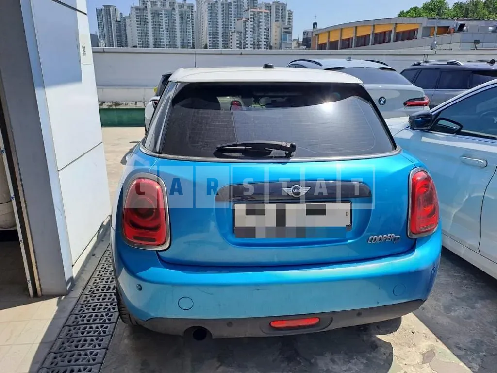 Photo 2 of 12: 2017 MINI The New Cooper D (5 Door) — Korean insurance auction