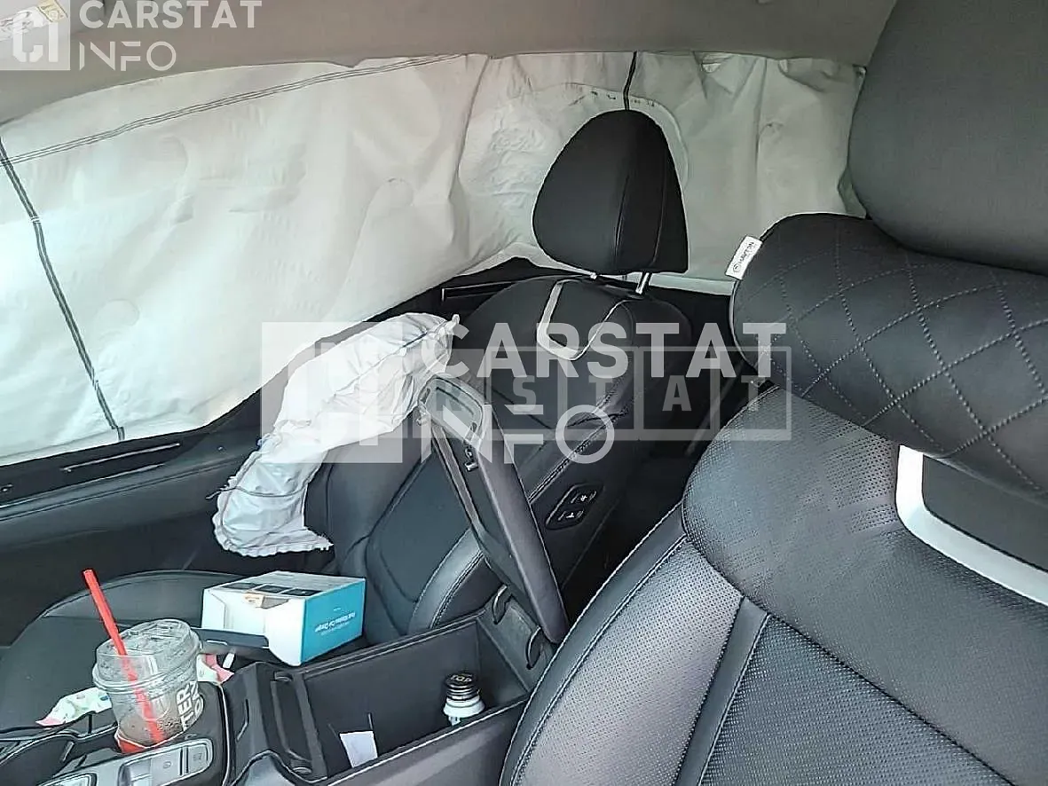 Photo 2 of 35: 2021 Hyundai Tucson, VIN KMHJE811BMU017924 — Korean insurance auction